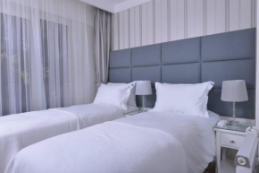 Отель Ten Rooms Istanbul  Стамбул